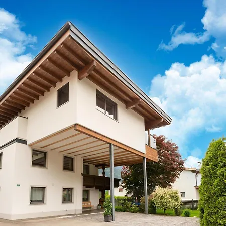 Apartment In Fuegen Near Spieljochbahn, Cleaning Included * Fuegen