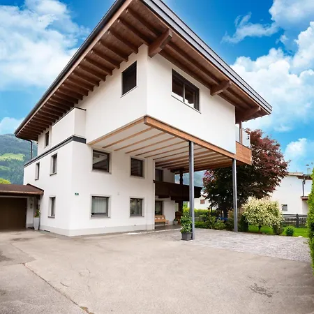 Flat Schwemberger, Fuegen, Cleaning Included Apartment